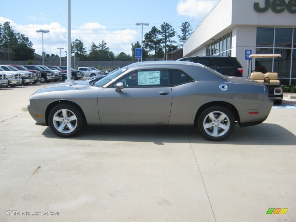 2011 Challenger SE - Tungsten Metallic / Dark Slate Gray photo #2