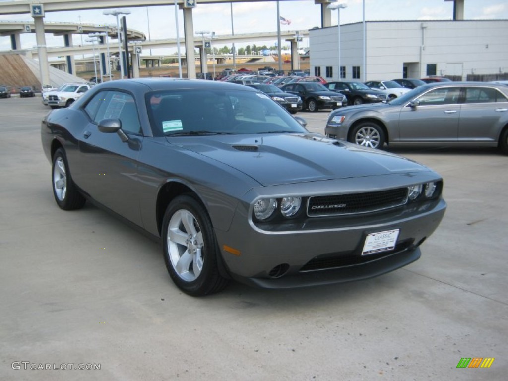 2011 Challenger SE - Tungsten Metallic / Dark Slate Gray photo #7
