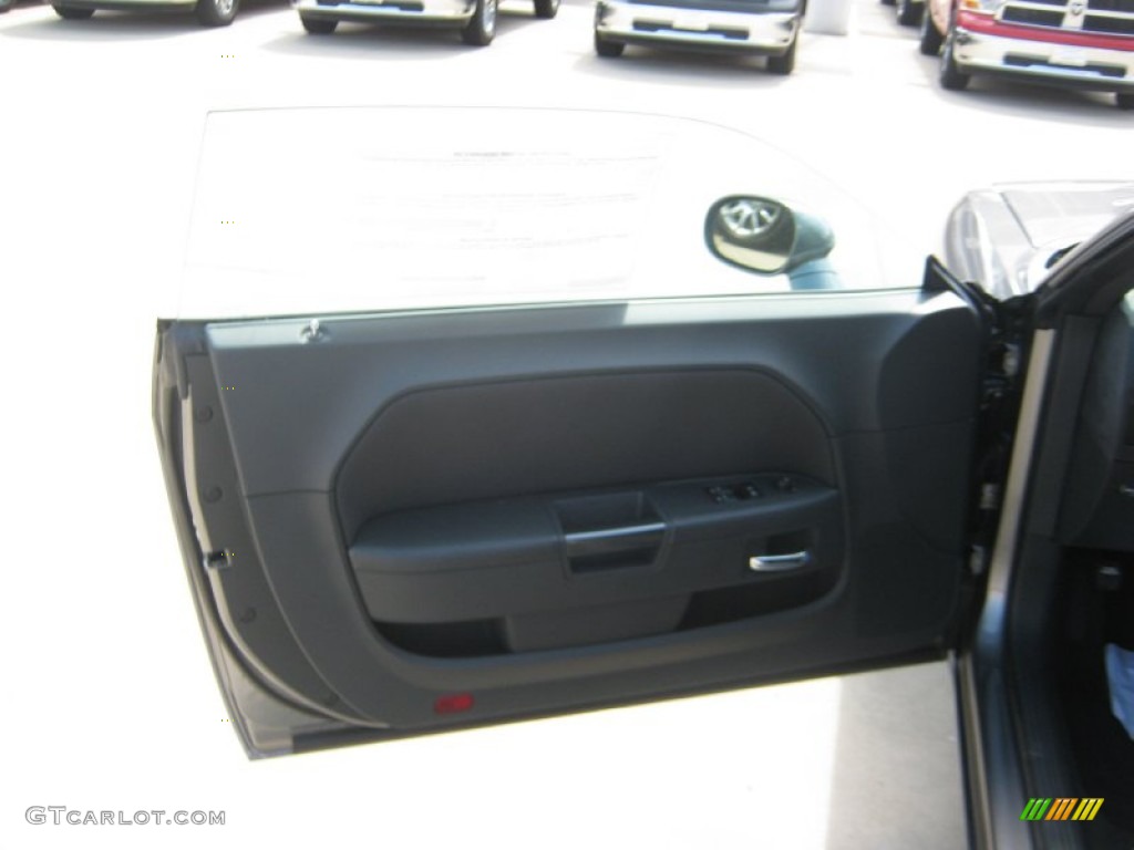 2011 Challenger SE - Tungsten Metallic / Dark Slate Gray photo #15