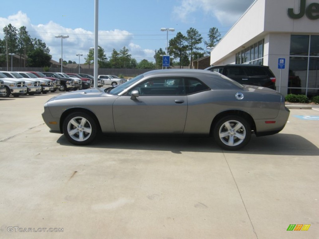 2011 Challenger SE - Tungsten Metallic / Dark Slate Gray photo #2