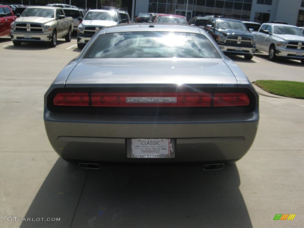 2011 Challenger SE - Tungsten Metallic / Dark Slate Gray photo #4