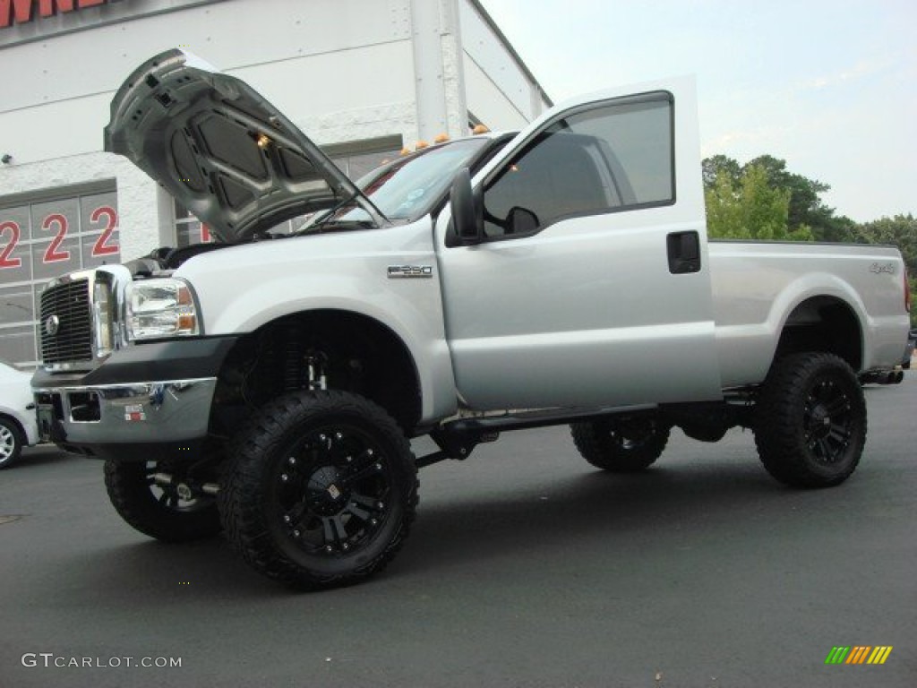 2006 F250 Super Duty XL Regular Cab 4x4 - Silver Metallic / Medium Flint photo #27