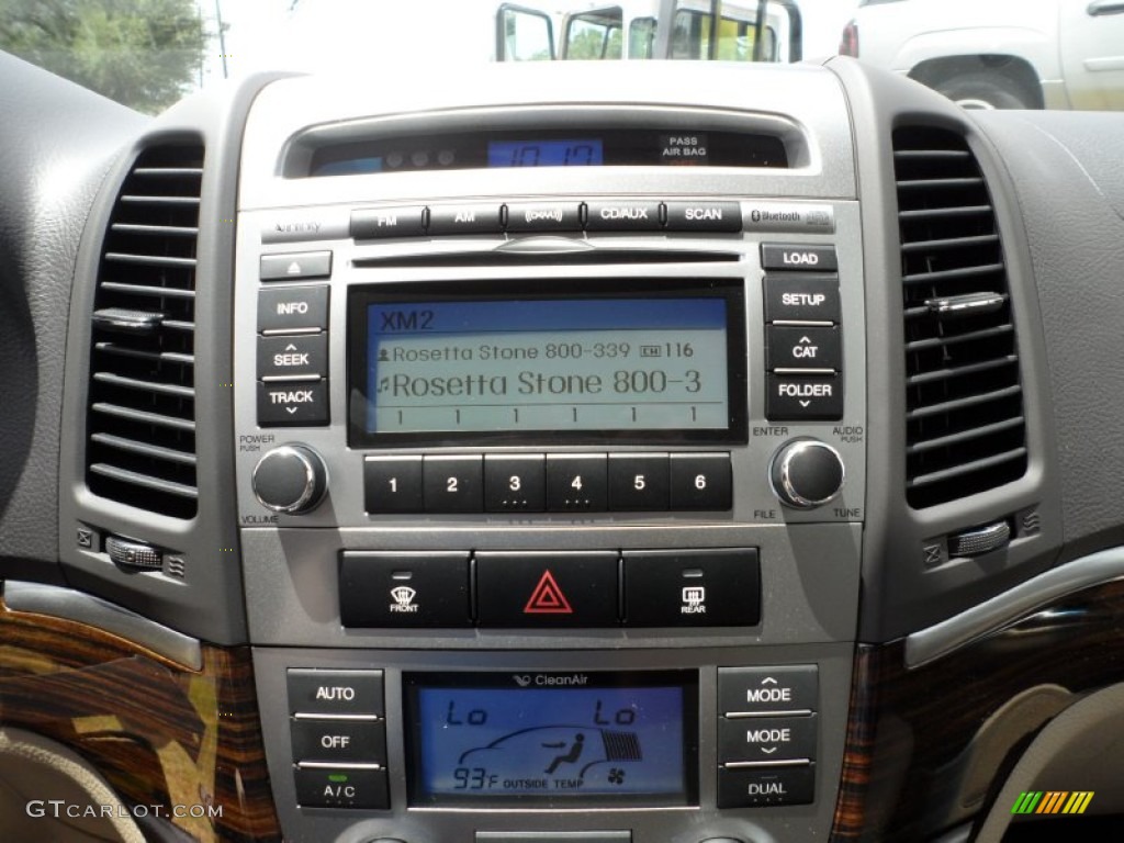 2011 Hyundai Santa Fe Limited Controls Photo #50761989
