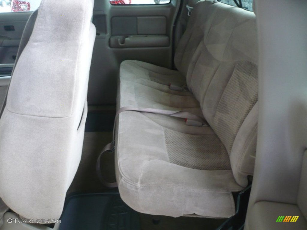 Tan Interior 2002 Chevrolet Silverado 2500 LS Extended Cab 4x4 Photo #50763228