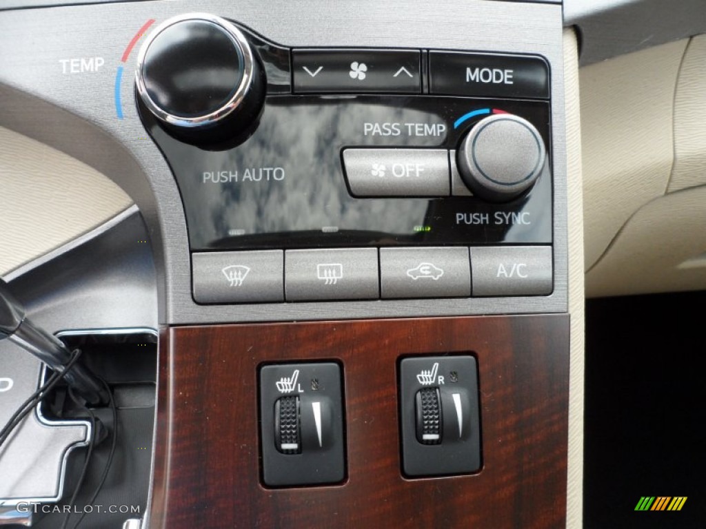 2011 Toyota Venza V6 Controls Photo #50763339
