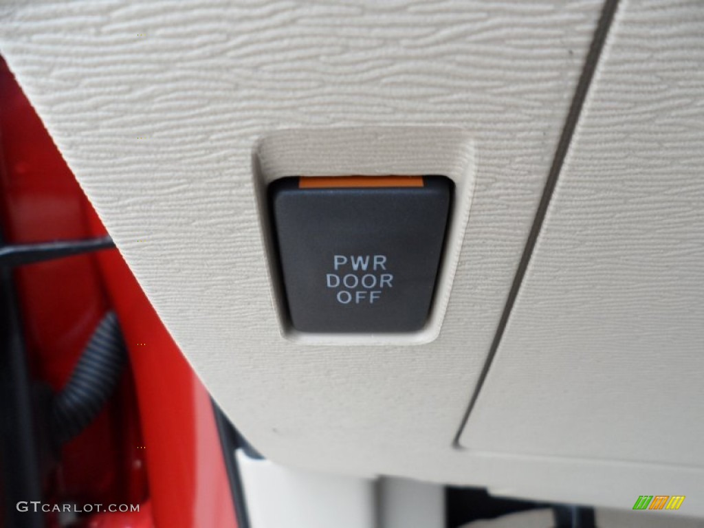 2011 Toyota Venza V6 Controls Photos