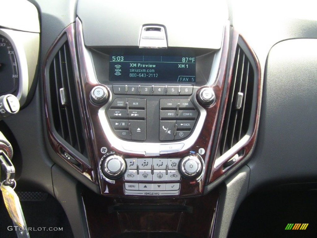 2010 Chevrolet Equinox LT Controls Photo #50763924