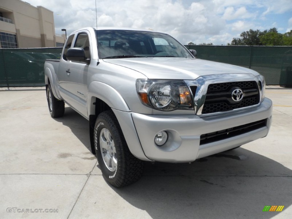 2011 Tacoma V6 TRD Access Cab 4x4 - Silver Streak Mica / Graphite Gray photo #1