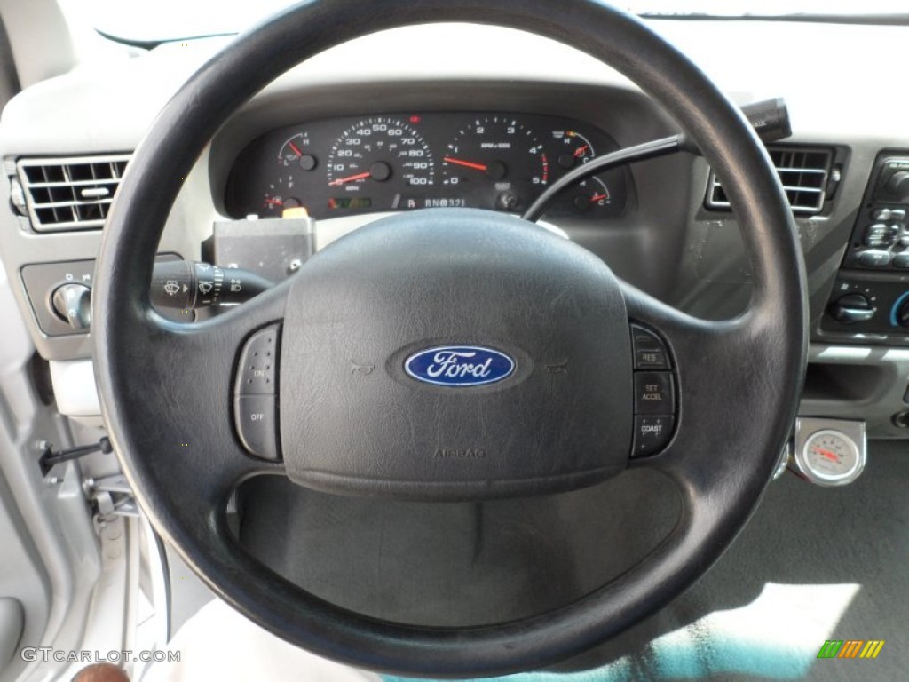 2003 Ford F250 Super Duty XLT SuperCab Medium Flint Grey Steering Wheel Photo #50765256