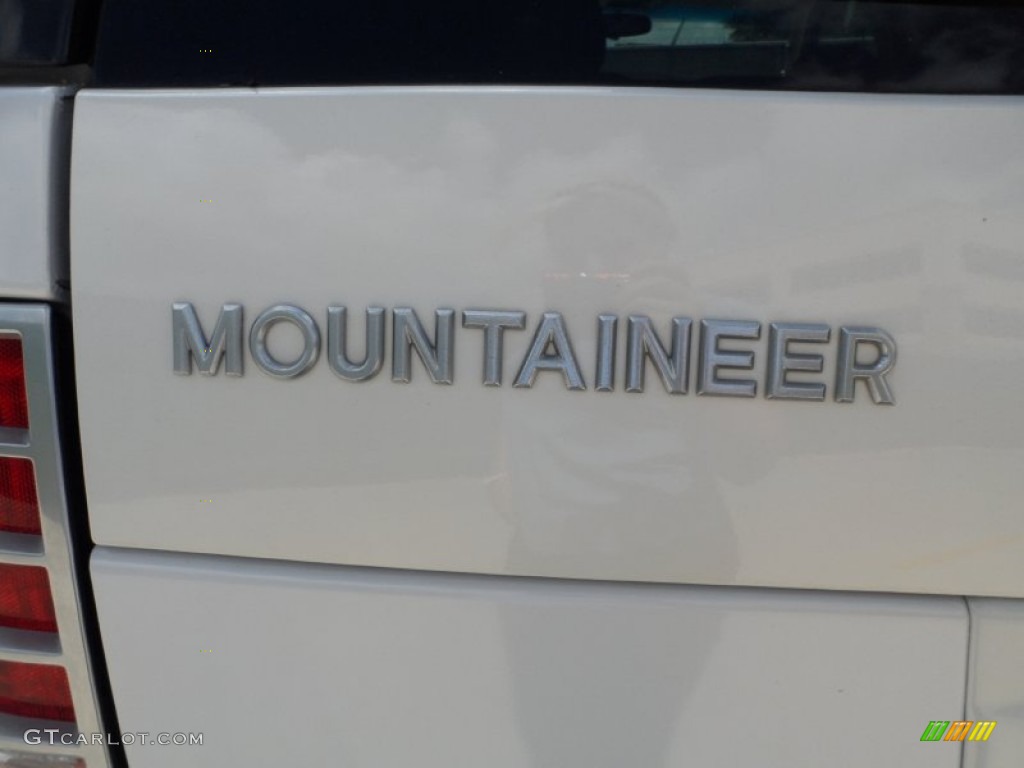 2002 Mercury Mountaineer Standard Mountaineer Model Marks and Logos Photo #50765964