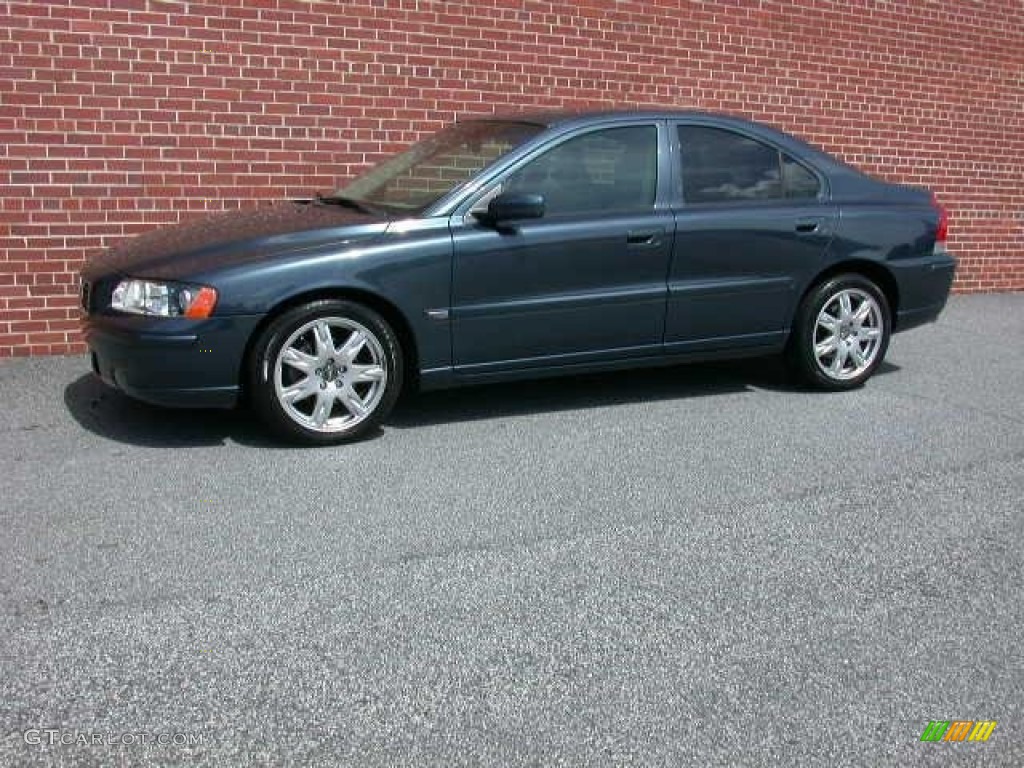 2005 S60 2.5T - Barents Blue Metallic / Taupe/Light Taupe photo #1