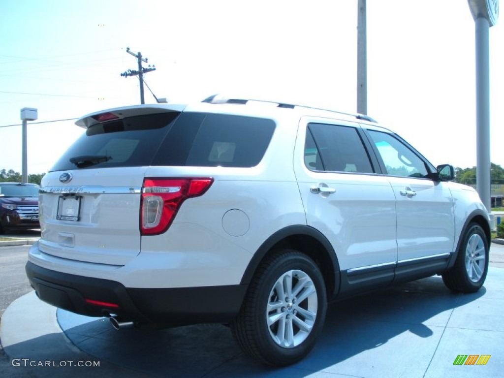 2011 Explorer XLT - White Suede / Medium Light Stone photo #3