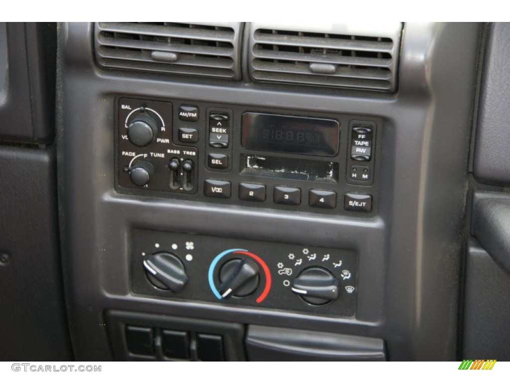 1999 Jeep Wrangler Sport 4x4 Controls Photos