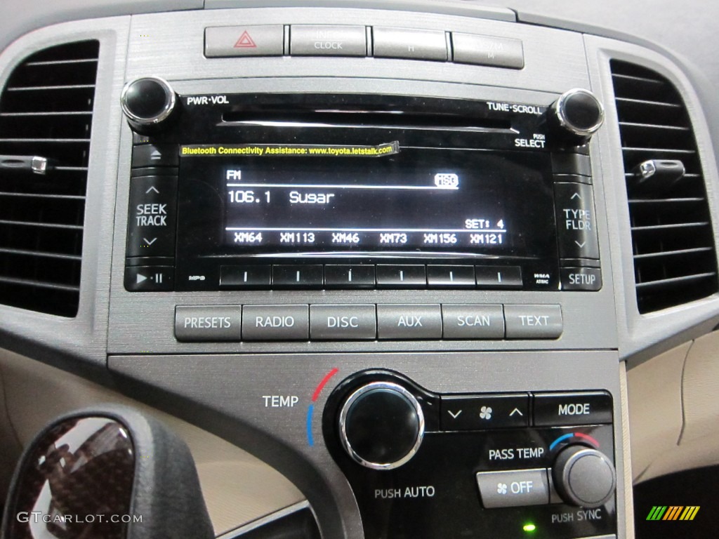 2010 Toyota Venza AWD Controls Photo #50771949