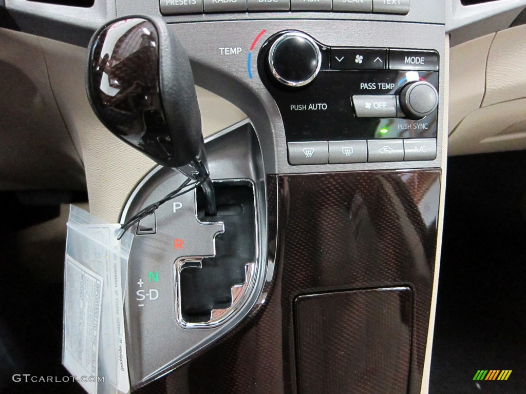 2010 Toyota Venza AWD Controls Photo #50771967