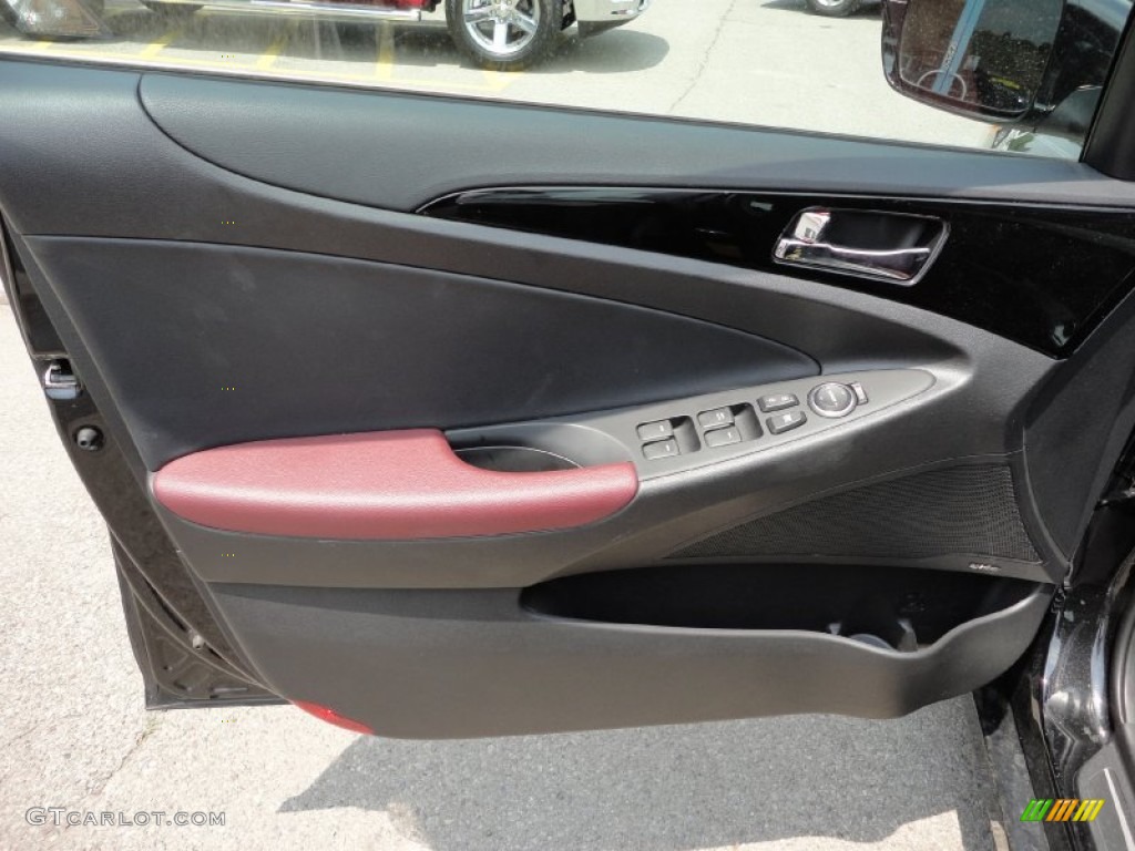 2011 Sonata Limited 2.0T - Midnight Black / Wine photo #14