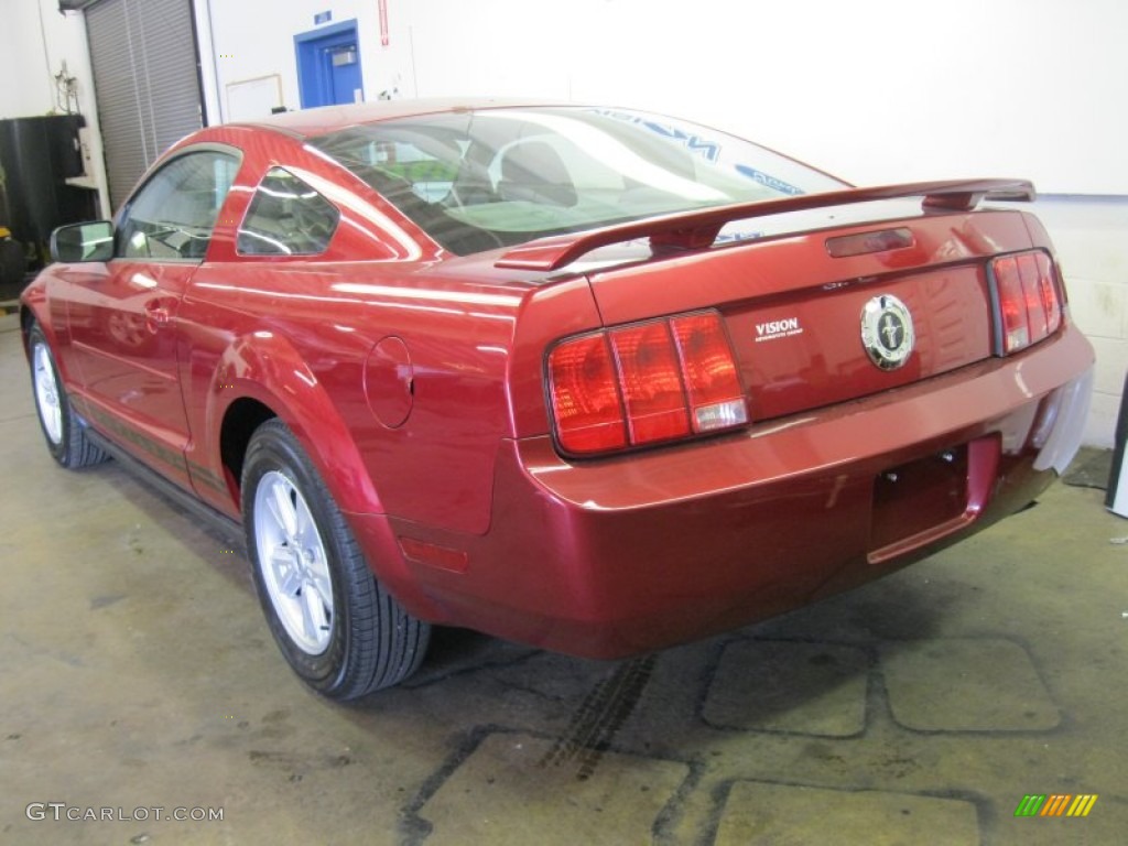 2005 Mustang V6 Deluxe Coupe - Redfire Metallic / Dark Charcoal photo #12