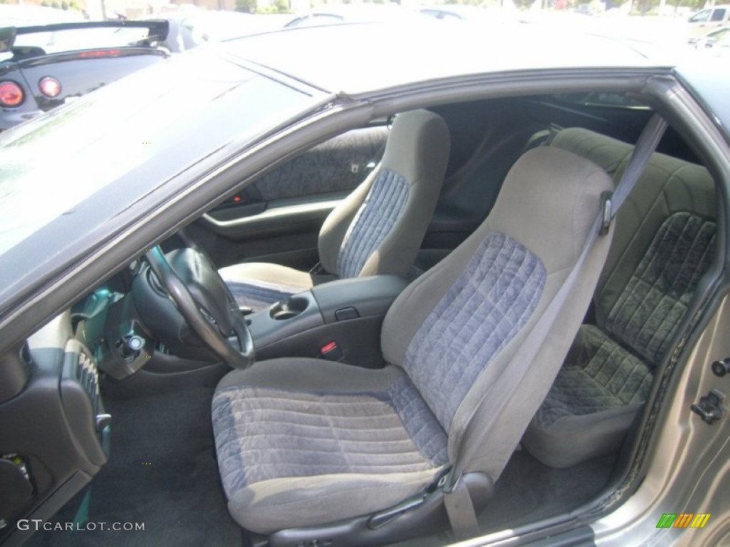 Medium Gray Interior 2001 Chevrolet Camaro Z28 Coupe Photo #50777589