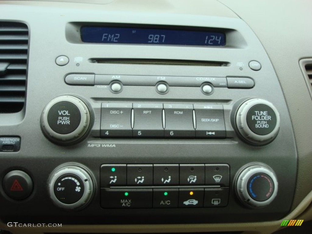 2006 Honda Civic LX Sedan Controls Photo #50778903