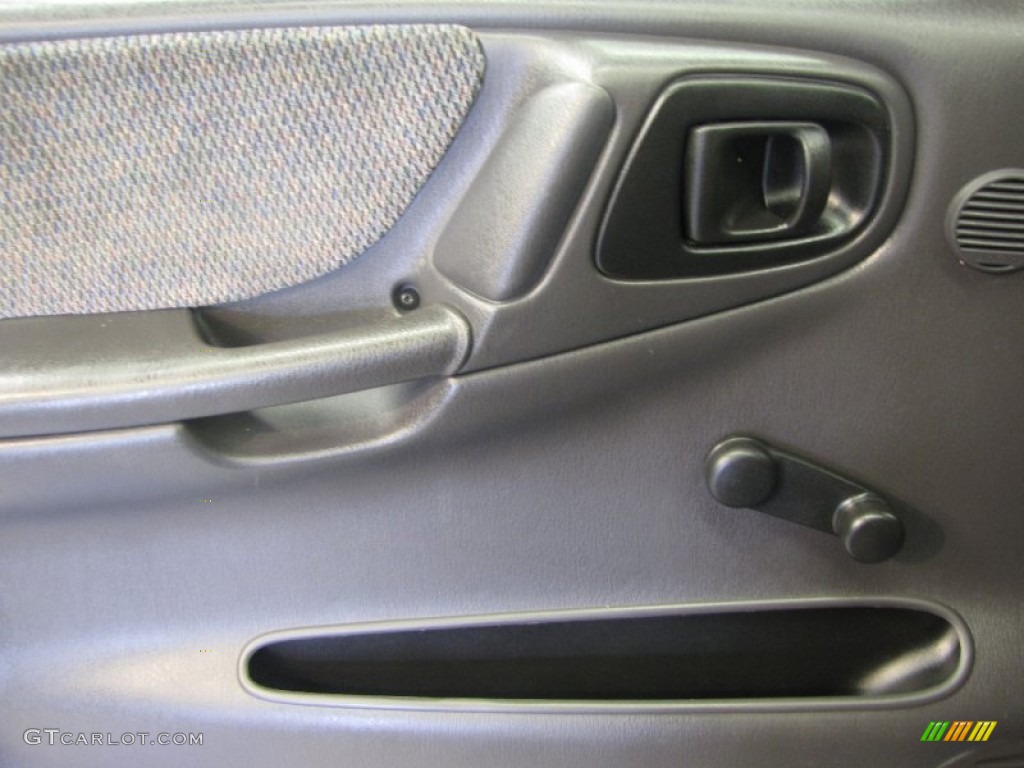 1999 Dodge Dakota Sport Extended Cab 4x4 Agate Door Panel Photo #50780382