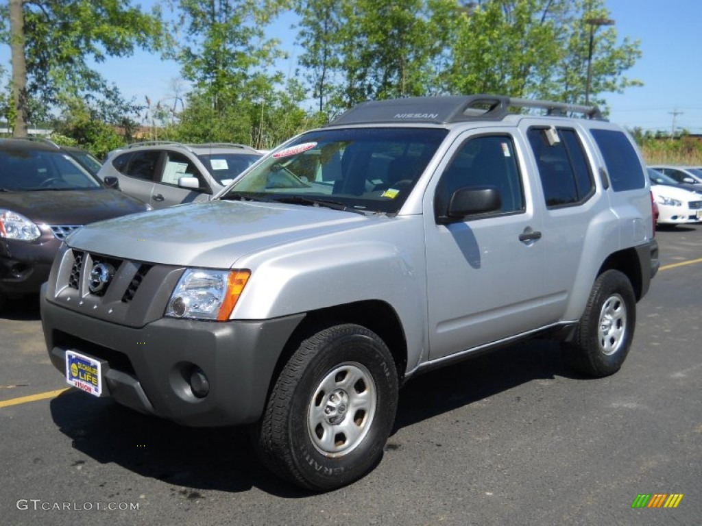 2008 Xterra X 4x4 - Silver Lightning / Charcoal photo #1