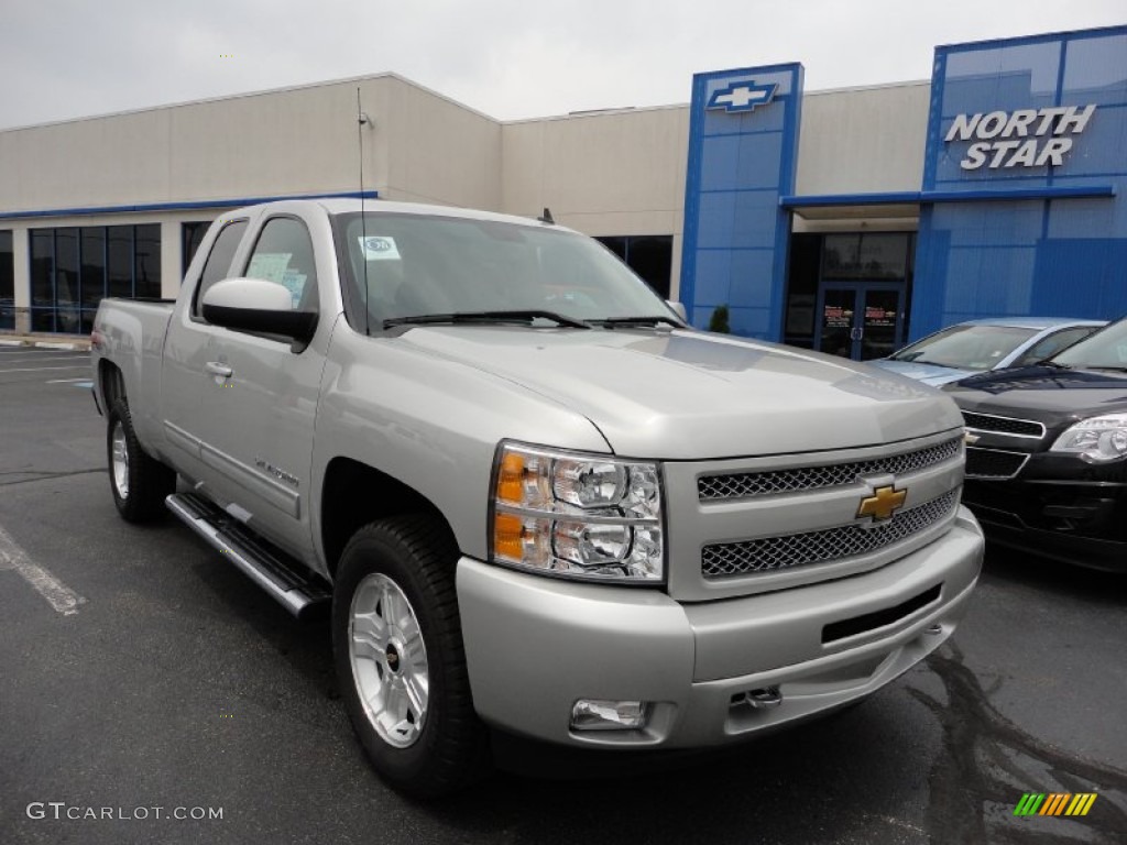 2011 Silverado 1500 LT Extended Cab 4x4 - Sheer Silver Metallic / Ebony photo #2