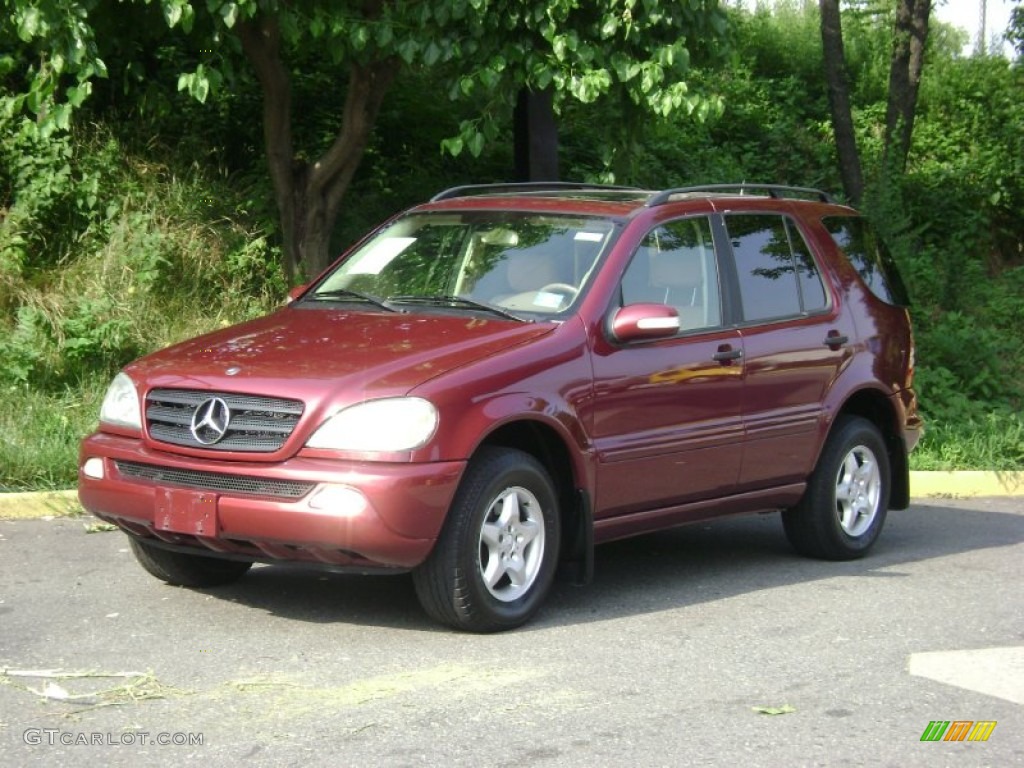 Bordeaux Red Metallic Mercedes-Benz ML