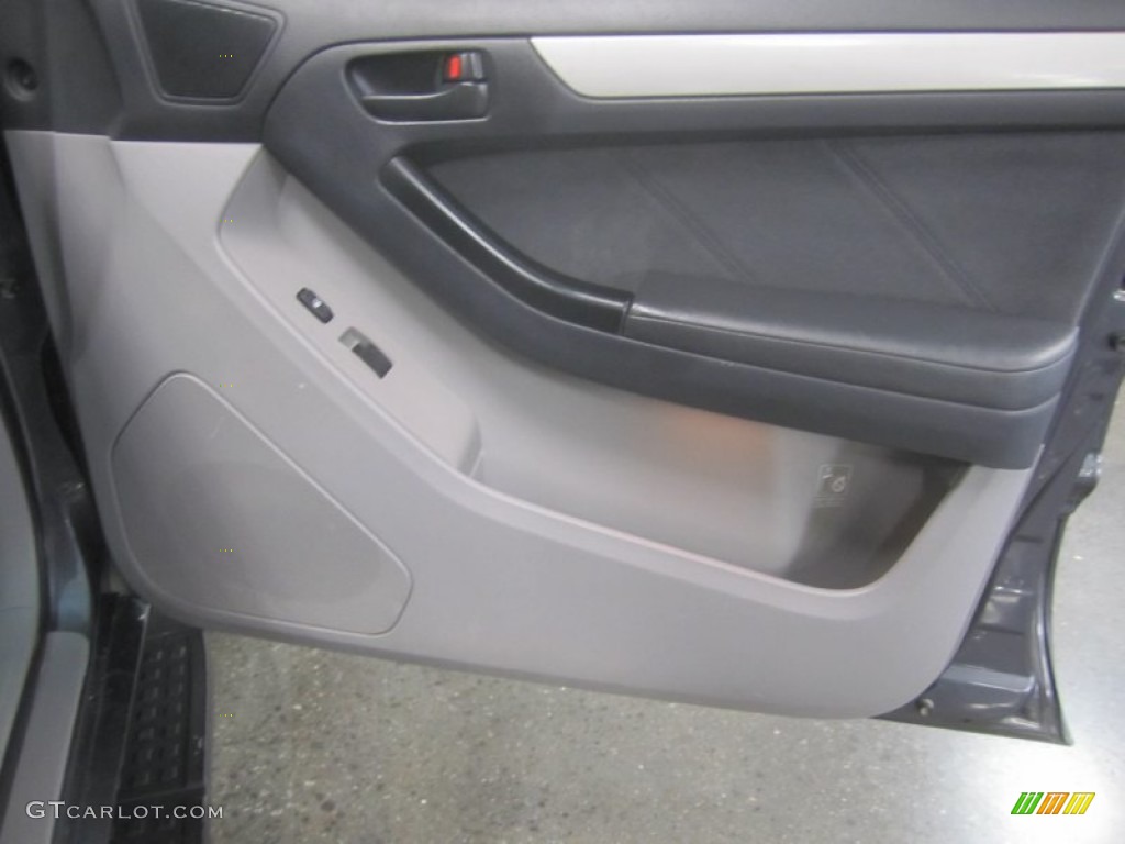 2004 4Runner SR5 4x4 - Galactic Gray Mica / Stone photo #21