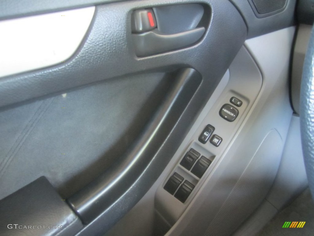 2004 4Runner SR5 4x4 - Galactic Gray Mica / Stone photo #23