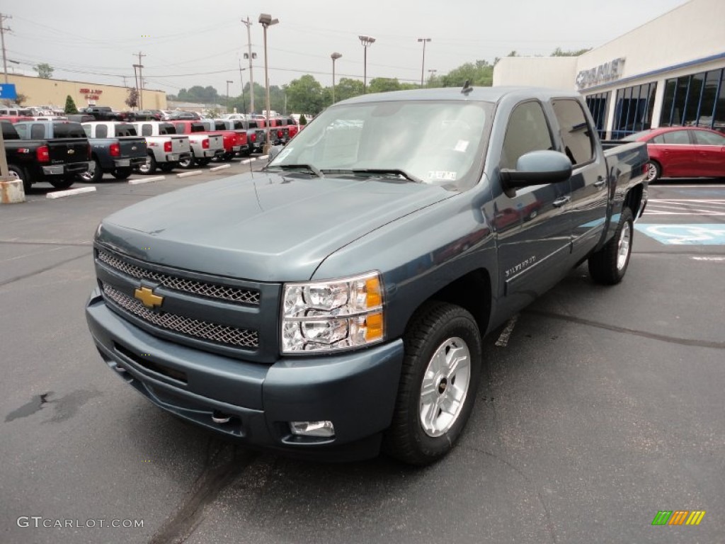 2011 Silverado 1500 LT Crew Cab 4x4 - Steel Green Metallic / Ebony photo #3