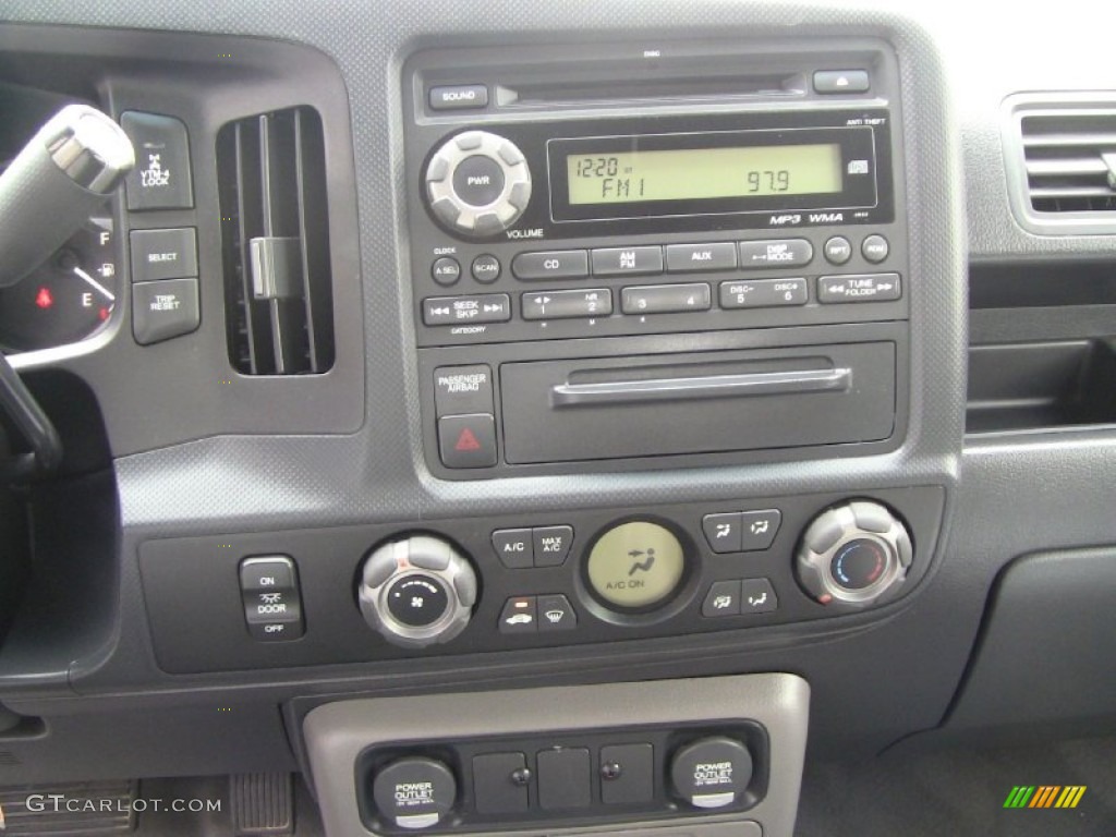 2011 Honda Ridgeline RT Controls Photo #50794374