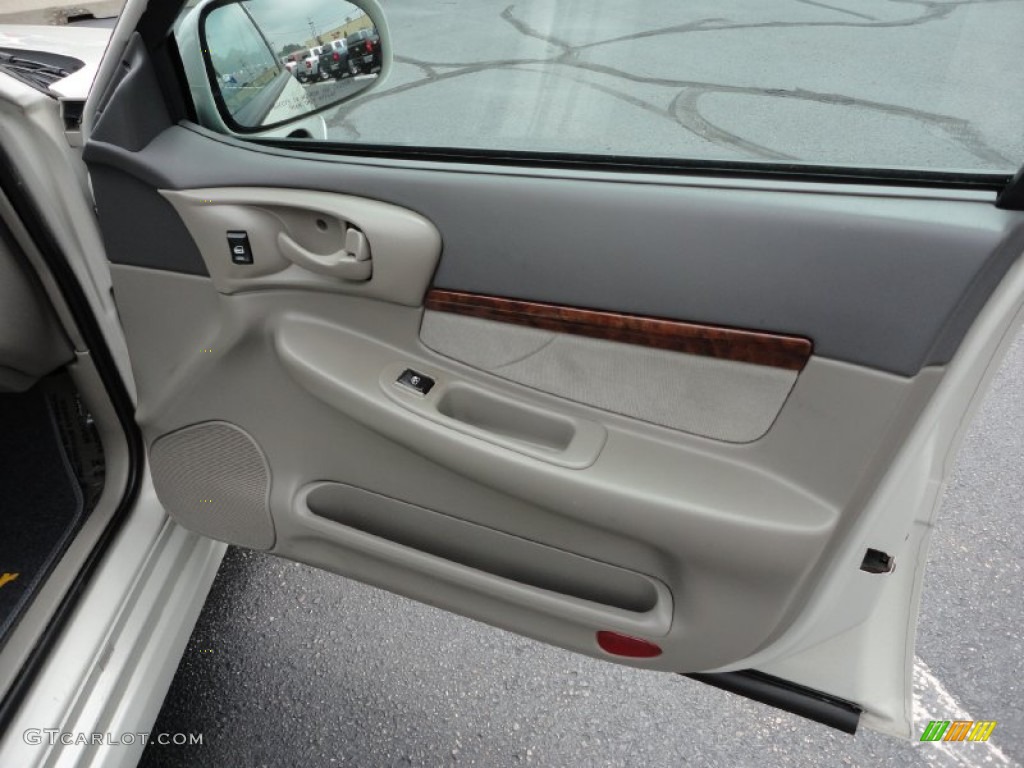 2004 Impala LS - White / Medium Gray photo #16