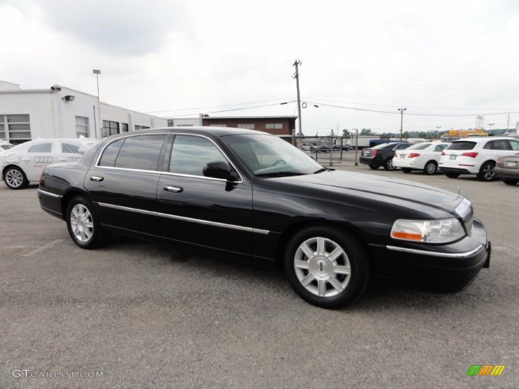 Black 2007 Lincoln Town Car Executive L Exterior Photo #50796057