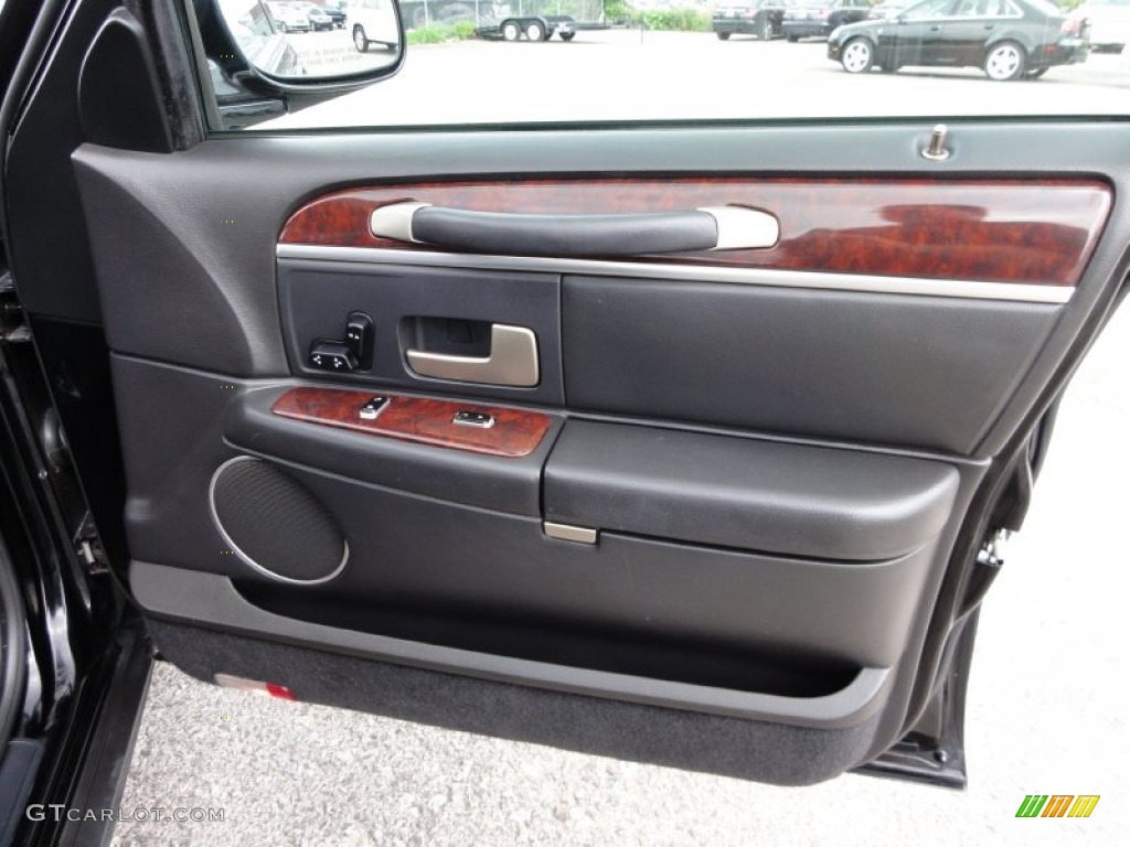 2007 Lincoln Town Car Executive L Black Door Panel Photo #50796324