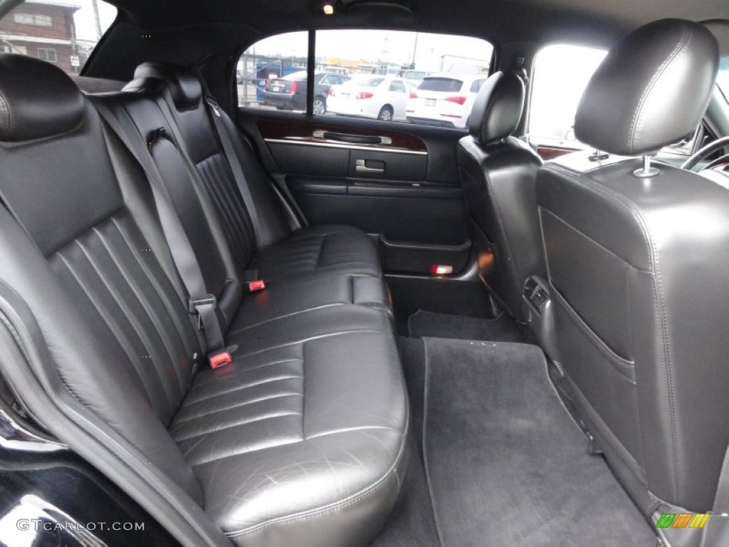 Black Interior 2007 Lincoln Town Car Executive L Photo #50796339