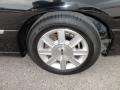 2007 Lincoln Town Car Executive L Wheel and Tire Photo
