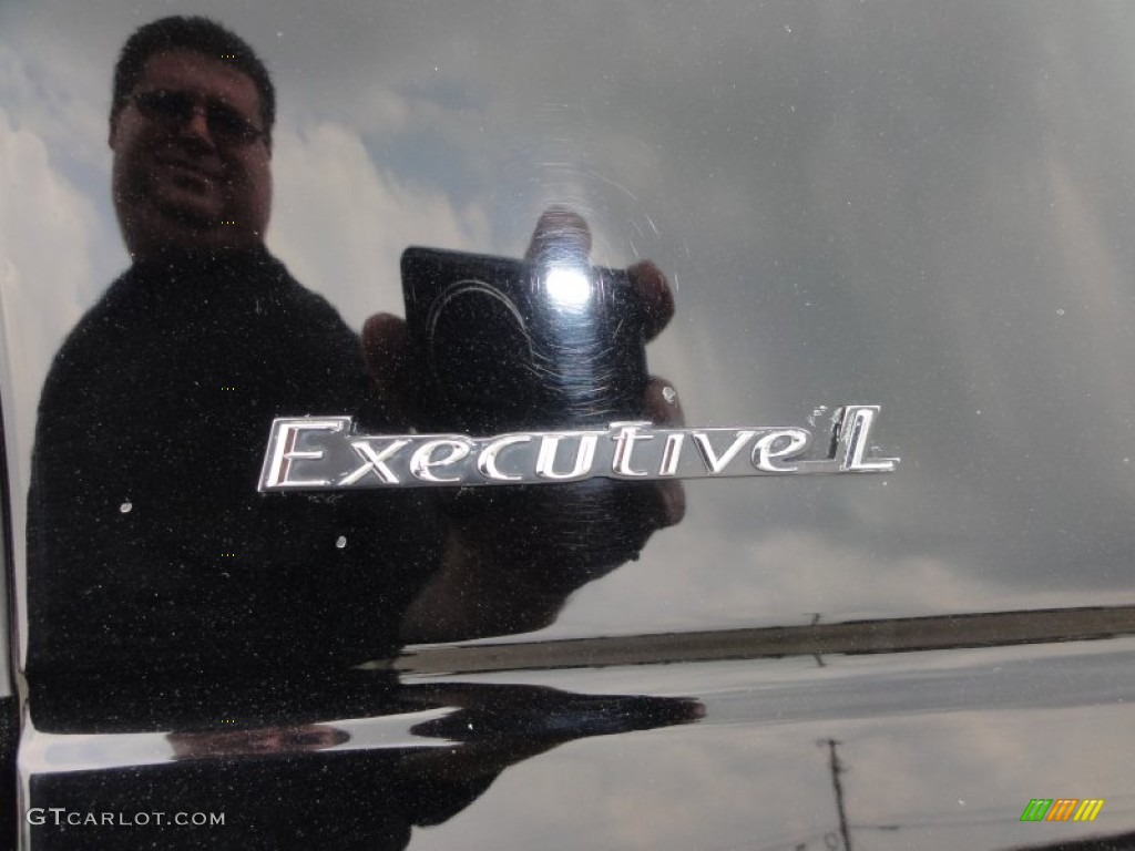2007 Lincoln Town Car Executive L Marks and Logos Photo #50796582