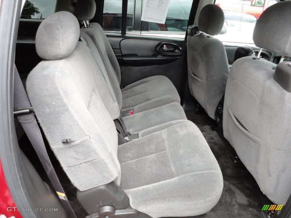 2005 TrailBlazer EXT LS 4x4 - Medium Red Metallic / Light Gray photo #11