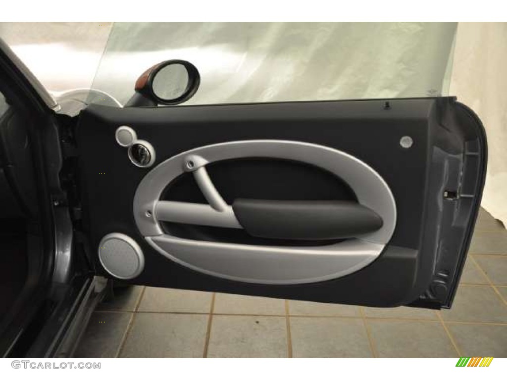 2006 Mini Cooper John Copper Works GP Grey/Panther Black Door Panel Photo #50797113