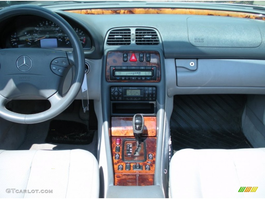 2003 Mercedes-Benz CLK 320 Cabriolet Ash Dashboard Photo #50797962