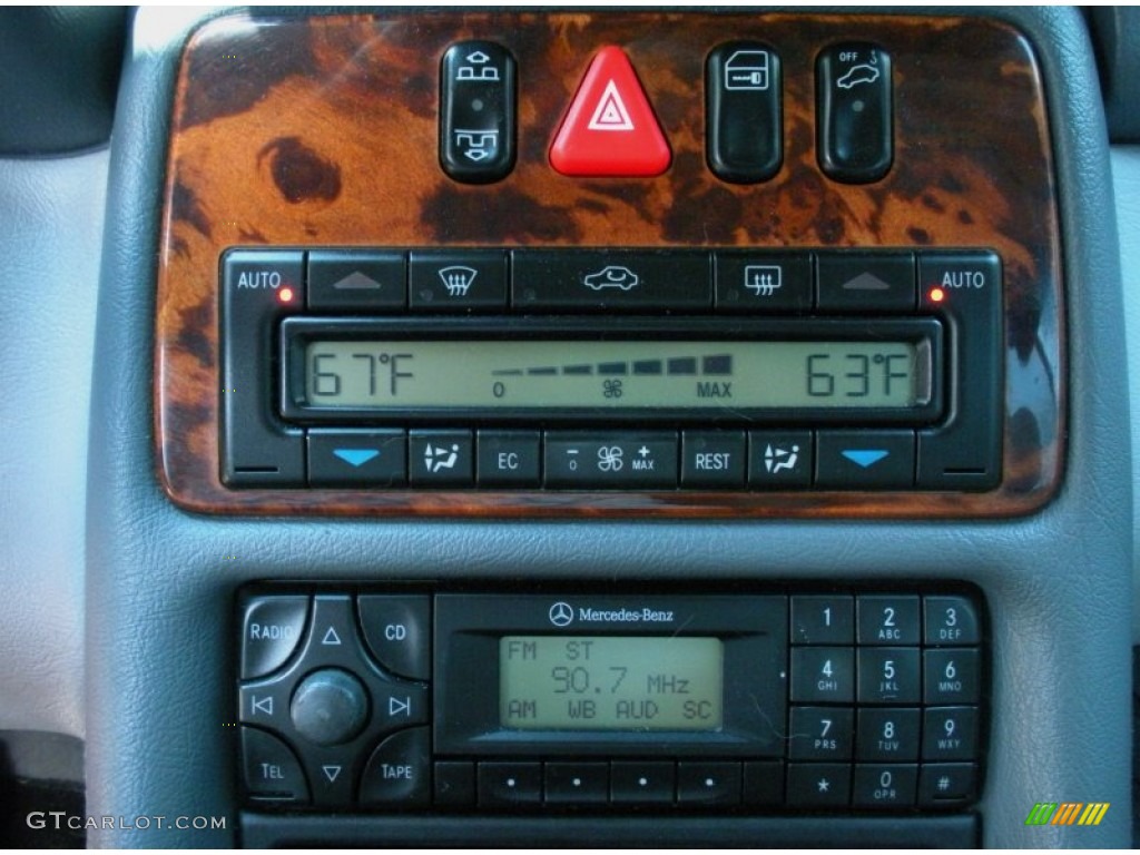 2003 Mercedes-Benz CLK 320 Cabriolet Controls Photo #50798028