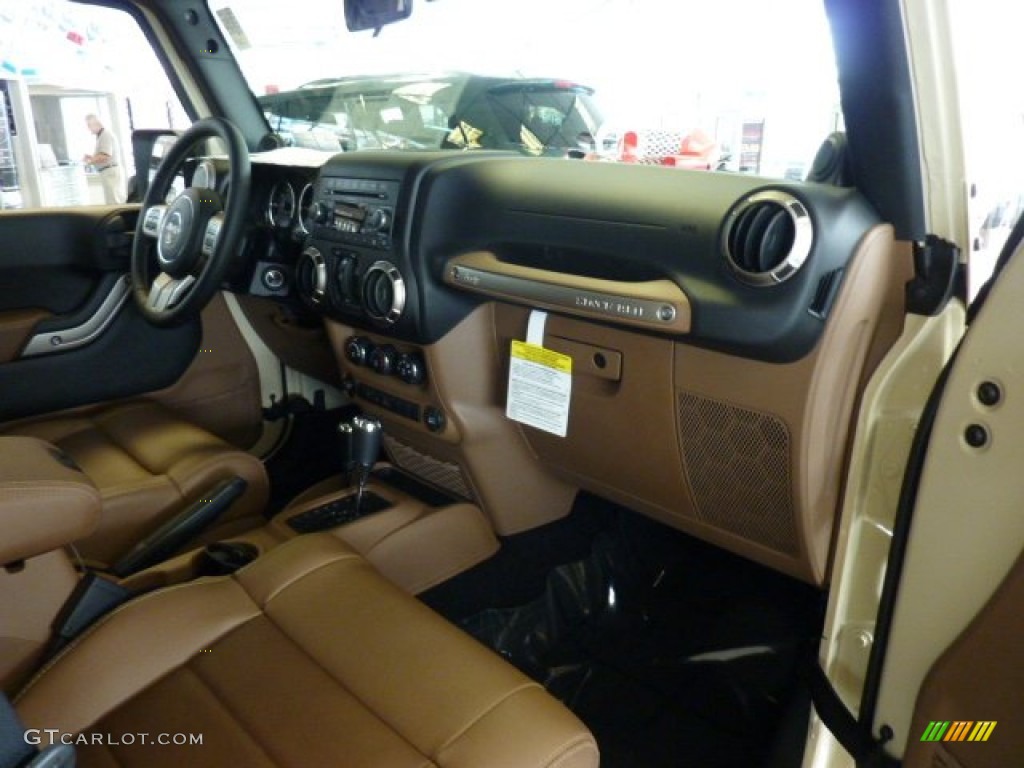 2011 Wrangler Unlimited Mojave 4x4 - Sahara Tan / Black/Dark Saddle photo #14