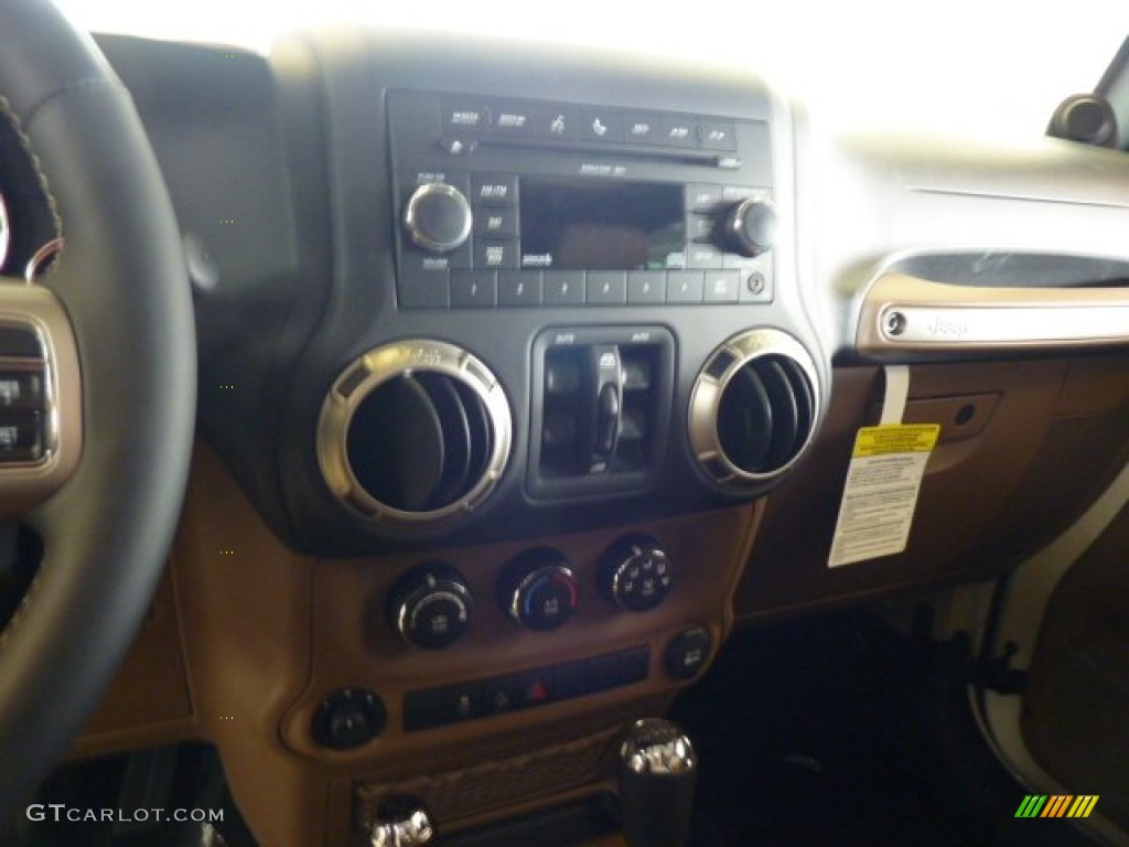 2011 Wrangler Unlimited Mojave 4x4 - Sahara Tan / Black/Dark Saddle photo #23