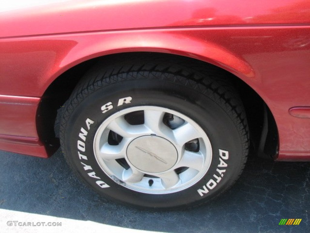 1993 Ford Thunderbird LX Wheel Photos