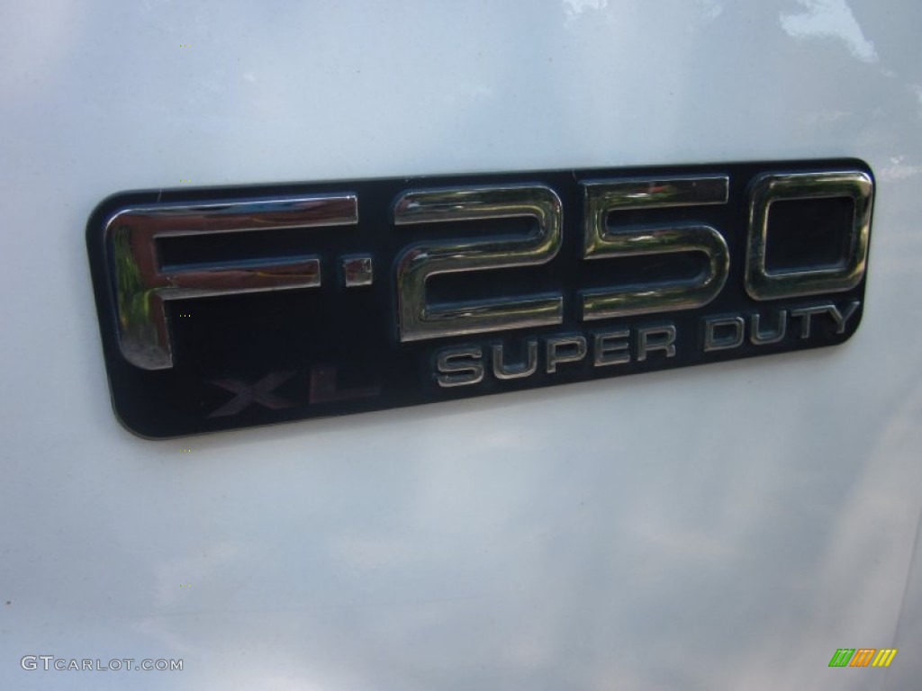 2002 Ford F250 Super Duty XL Crew Cab 4x4 Marks and Logos Photo #50801681