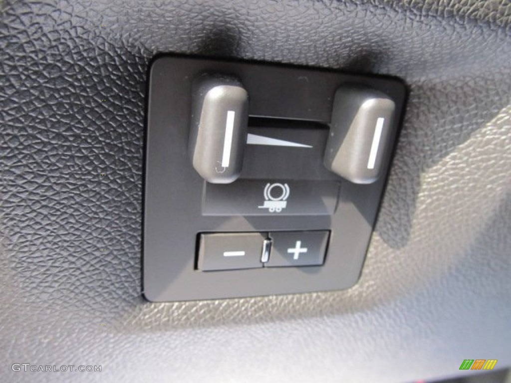 2010 GMC Sierra 3500HD SLE Regular Cab 4x4 Dually Controls Photo #50803152