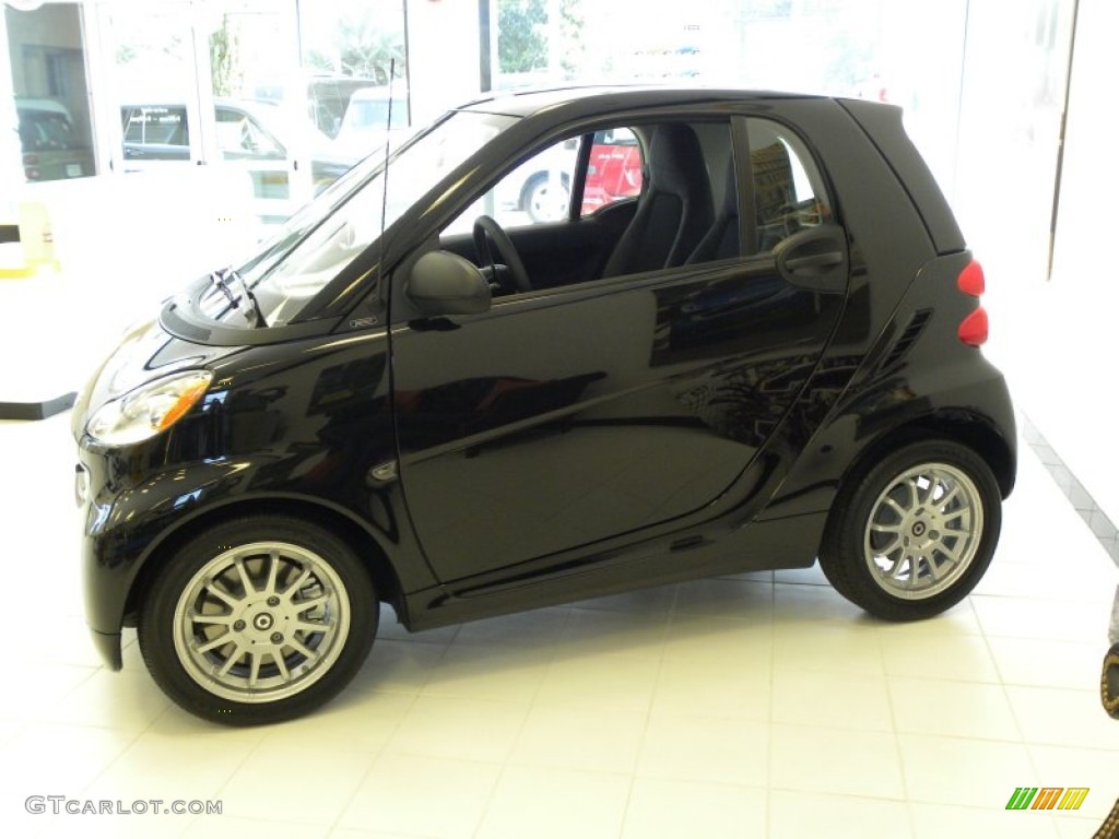 Deep Black 2011 Smart fortwo passion coupe Exterior Photo #50803929