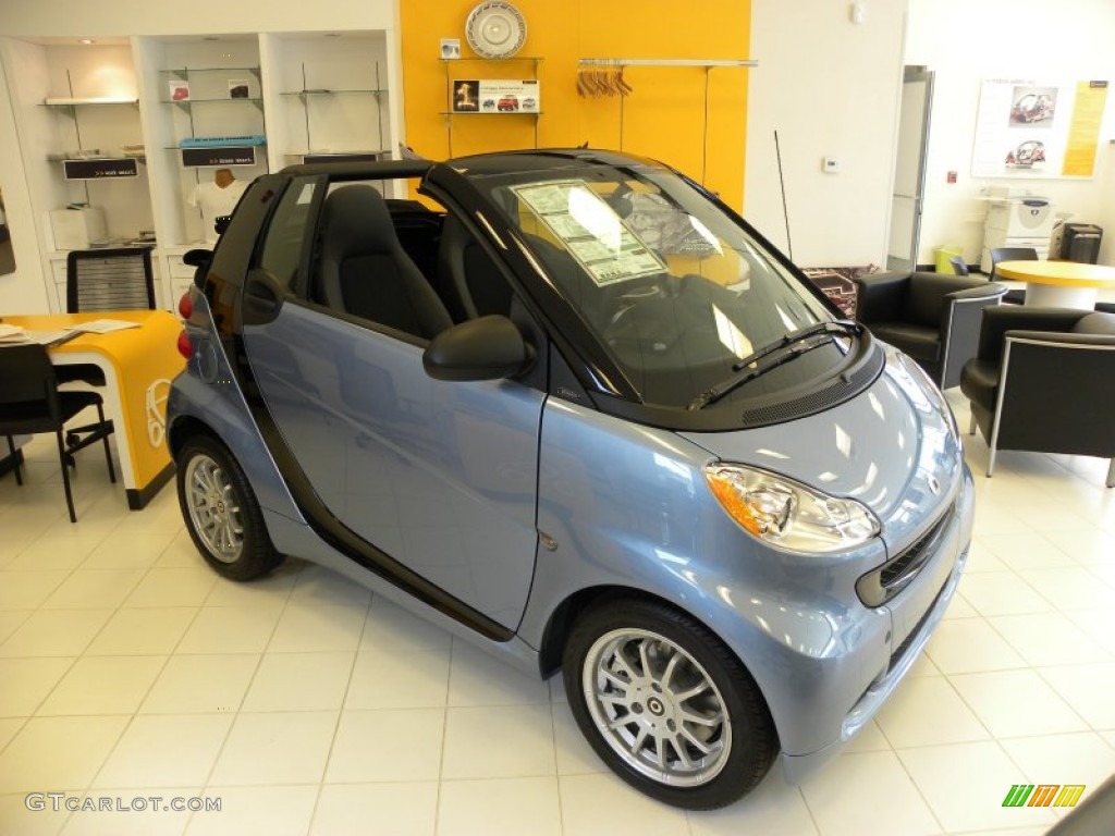 2011 fortwo passion cabriolet - Light Blue Metallic / Design Black photo #4