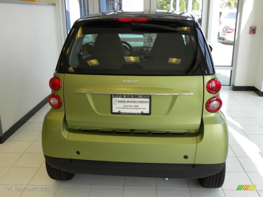 2011 fortwo passion coupe - Green Matte / Design Black photo #5