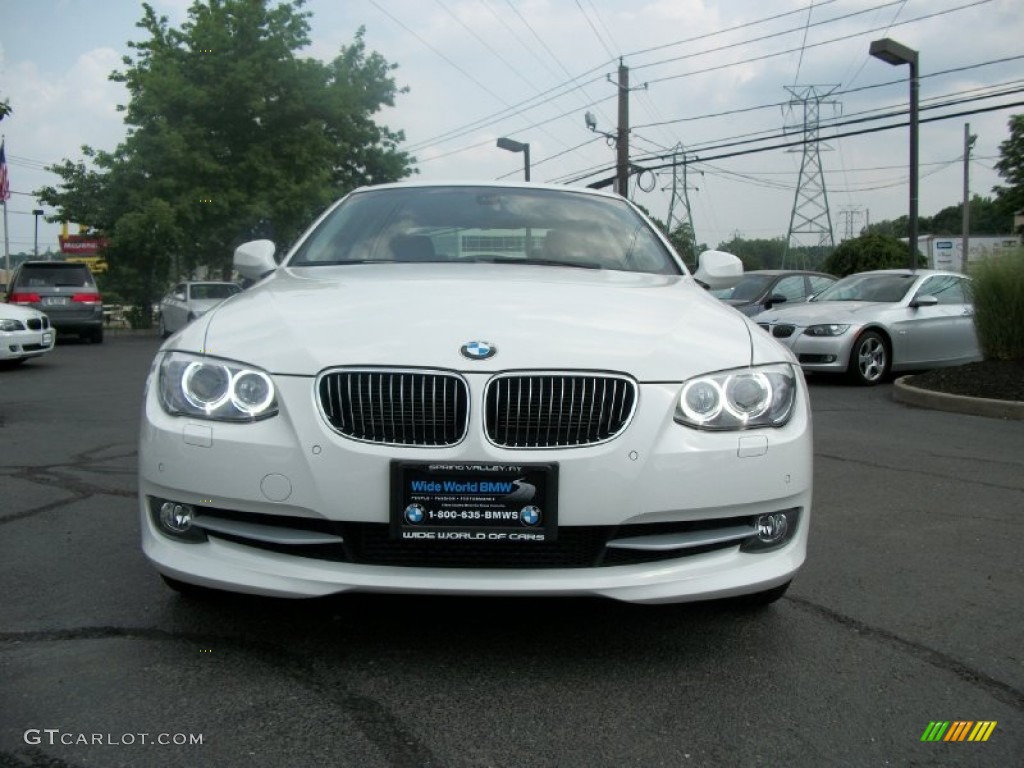 2011 3 Series 335i xDrive Coupe - Alpine White / Black photo #2